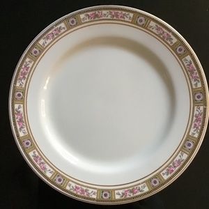 Dessert plate made by Johnson Brothers. Made in England